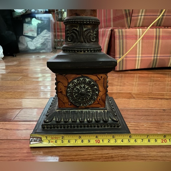 Lamp - Picture 4 of 4